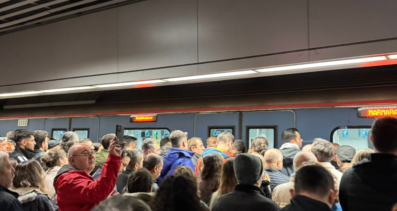 Marmaray’da arıza: Seferler yapılamıyor